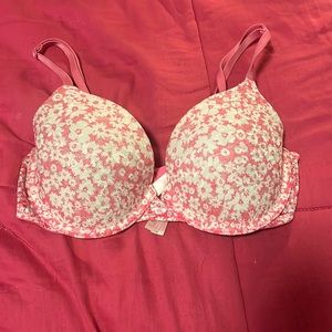 Victoria’s Secret bra